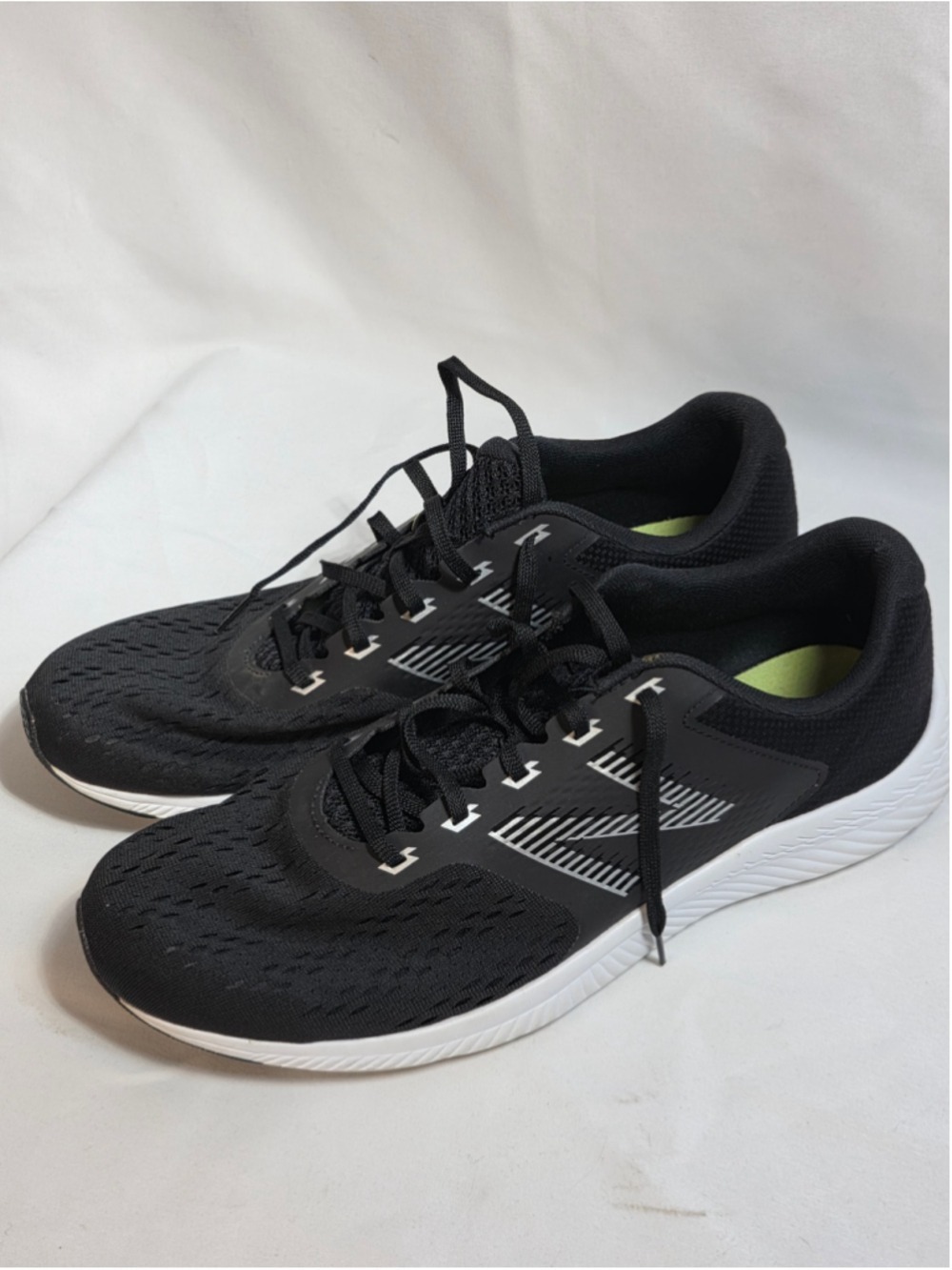 New Balance Men's Black Athletic Shoes Size 14